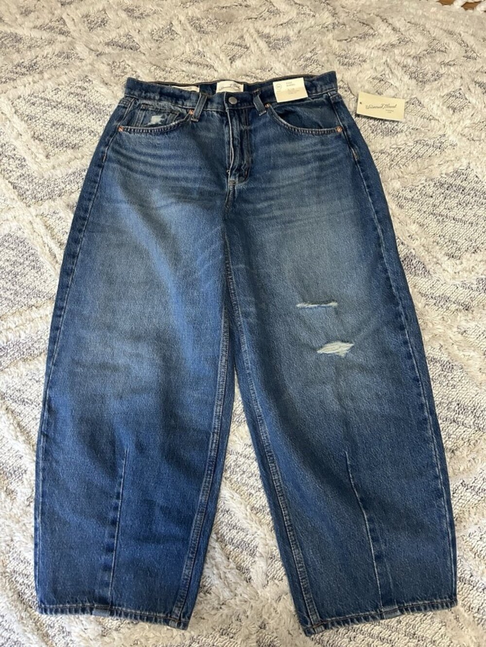 Women's High-Rise Easy Barrel Jeans - Universal Thread Medium Wash 8 Short New